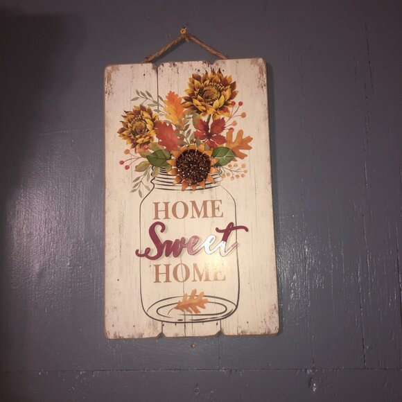 "Home Sweet Home" Wall Hanging Sign with metal accents - Picture 10 of 10